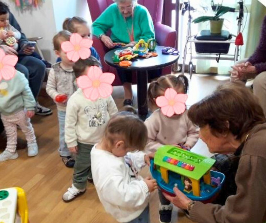 Un moment intergénérationnel à l'EHPAD