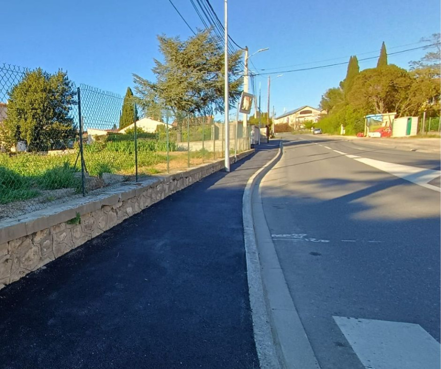 Nouvel enrobé de trottoir, avenue de la Fialouse