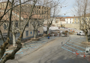 Remise en service des stationnements à durée limitée sur la Place des 140