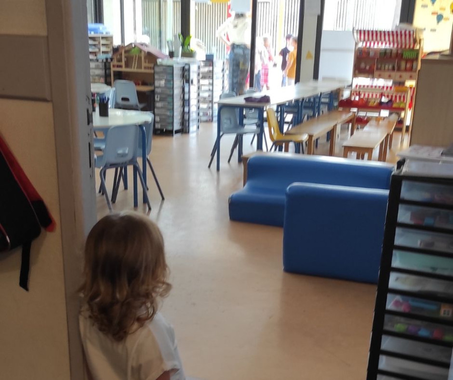 Premiers pas à l’école Pauline de Kergomard pour les enfants de la crèche municipale