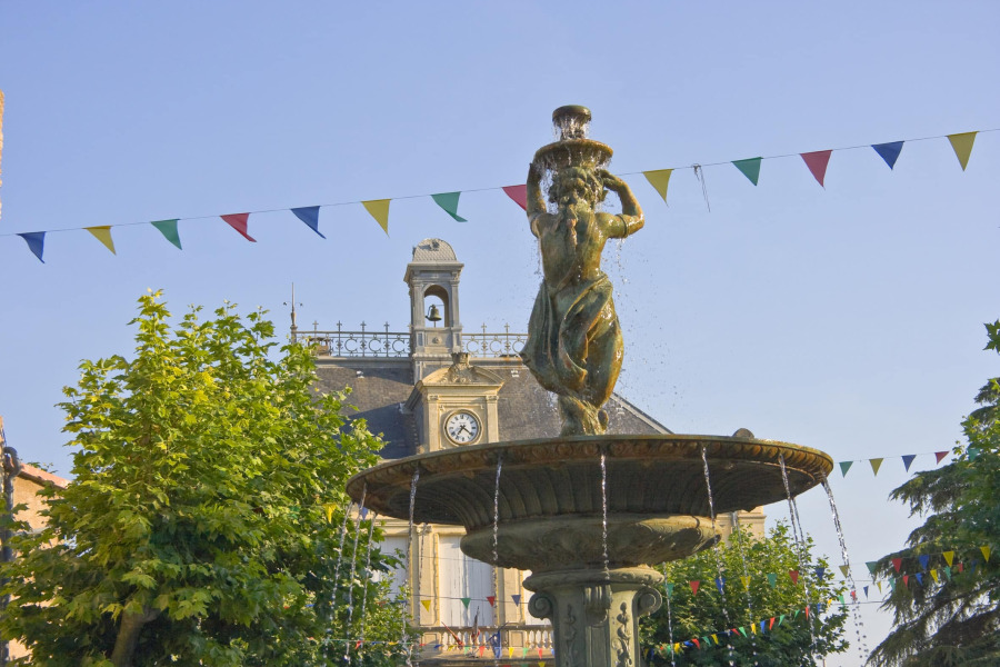 Une consultation citoyenne désigne l’emplacement de la fontaine