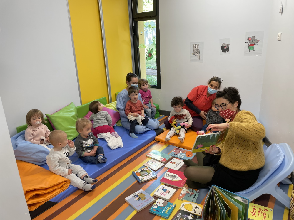 2021 04 13 les petites oreilles chez les petits filous lecture crèche médiathèque 3